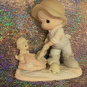 Precious moments collection figurine